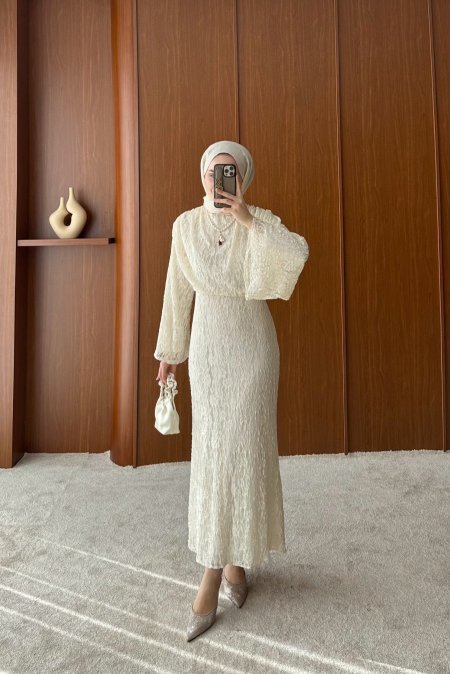 فستان دانتيل